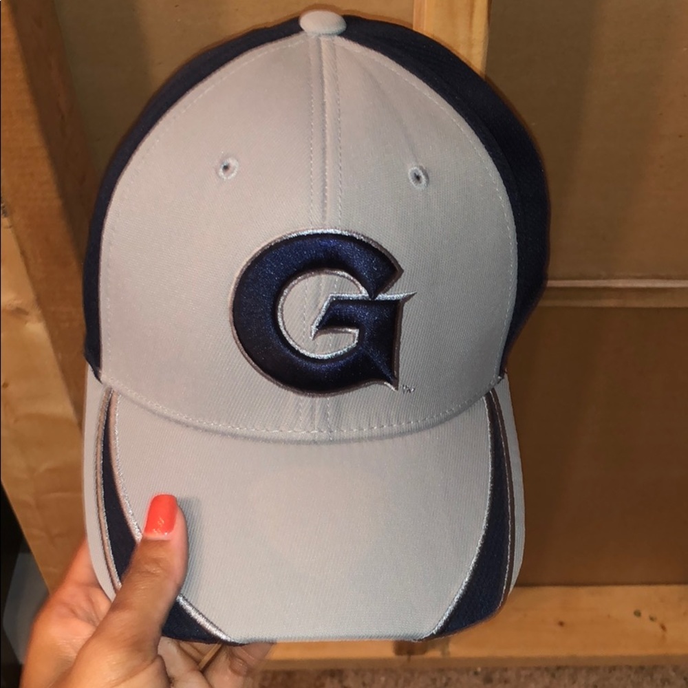 Georgetown memory fit - Picture 3 of 3